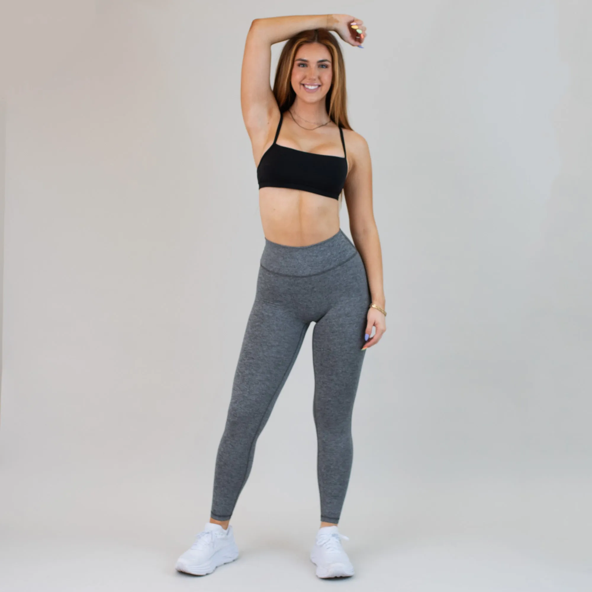 Chloe Sports Bra - Light Support