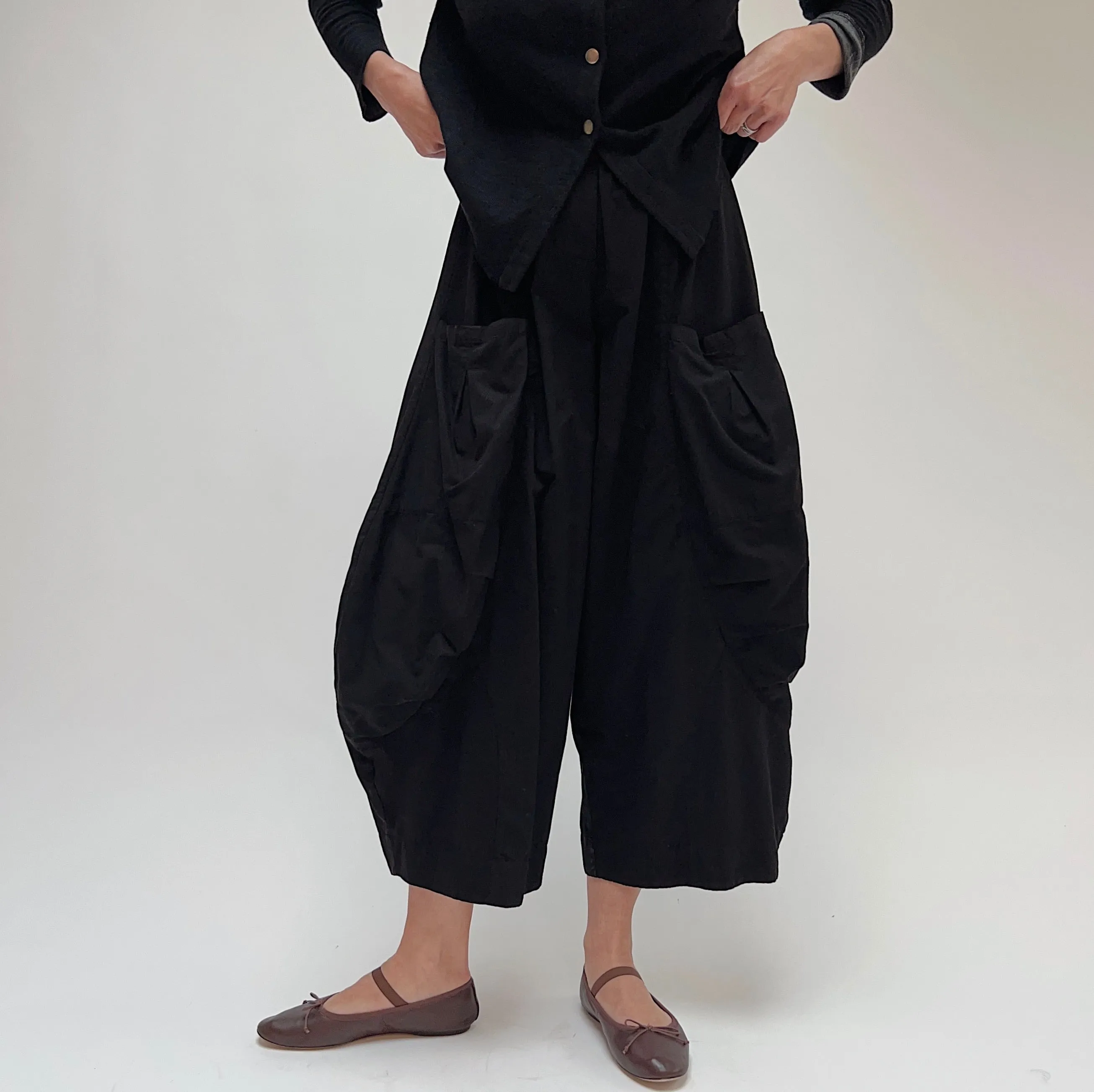 Eleven Stitch | Double Pocket Cotton Pant in Black