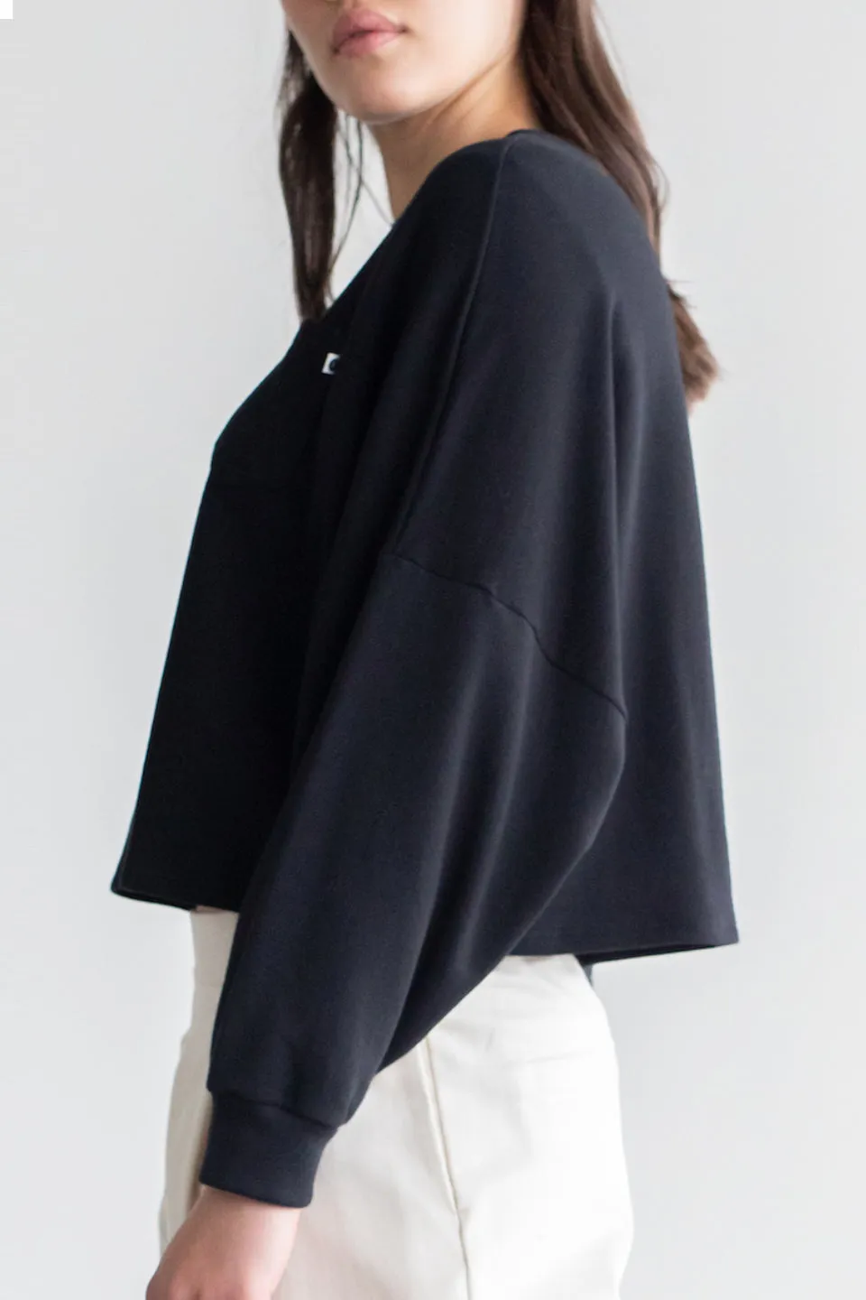 Entity Front Pocket Black Sweatshirt