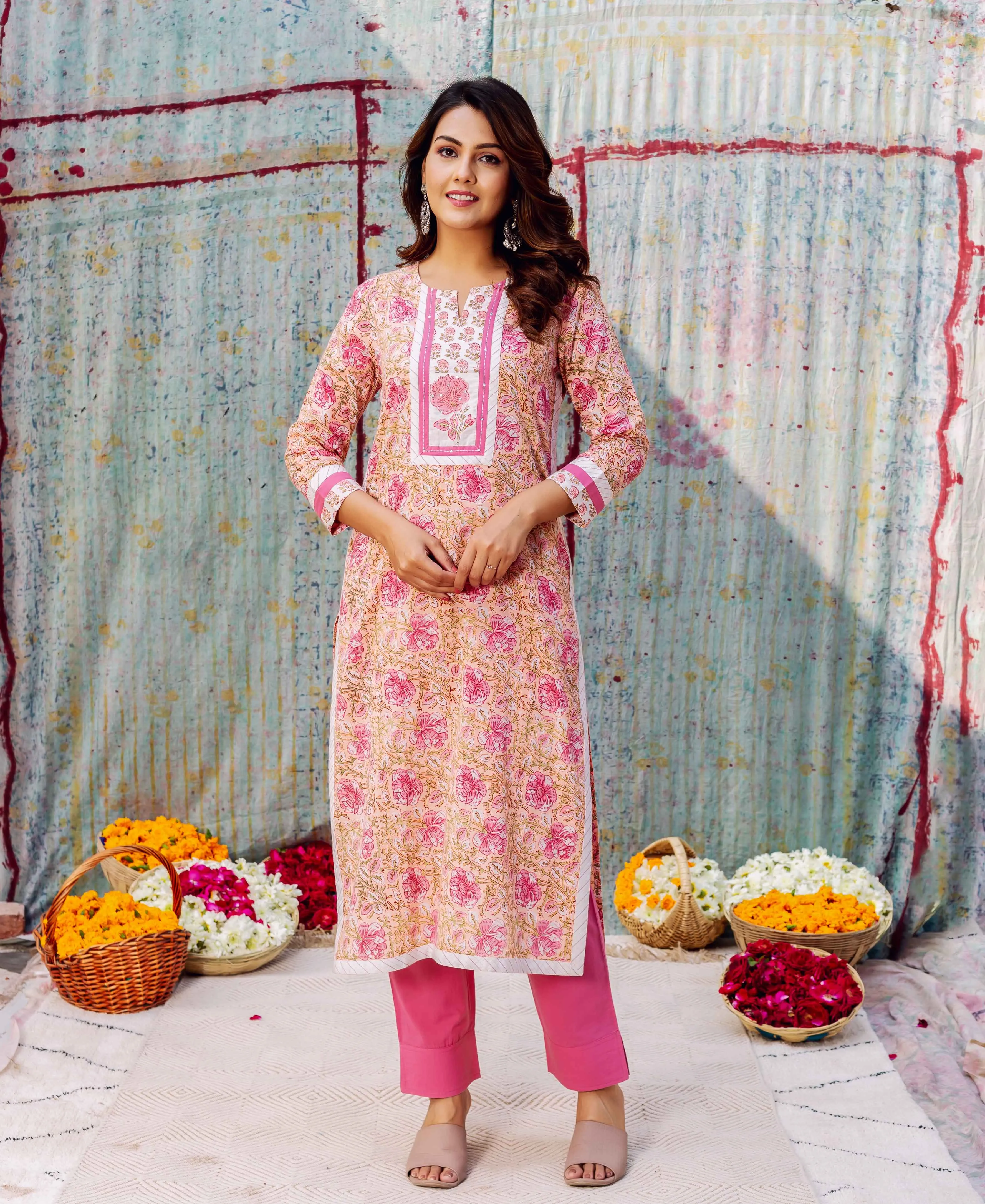 Maaya Printed and Embroidered Straight Kurta